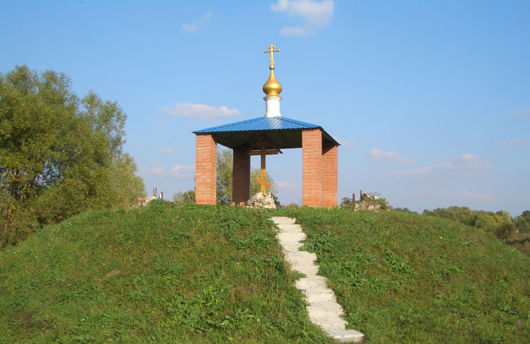 Поклонный крест в деревне Титово Моск.обл. 